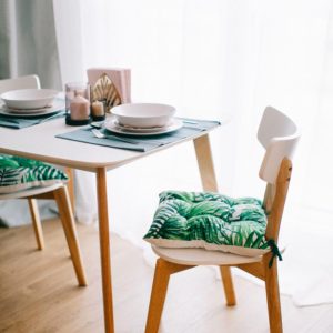 dinig table set